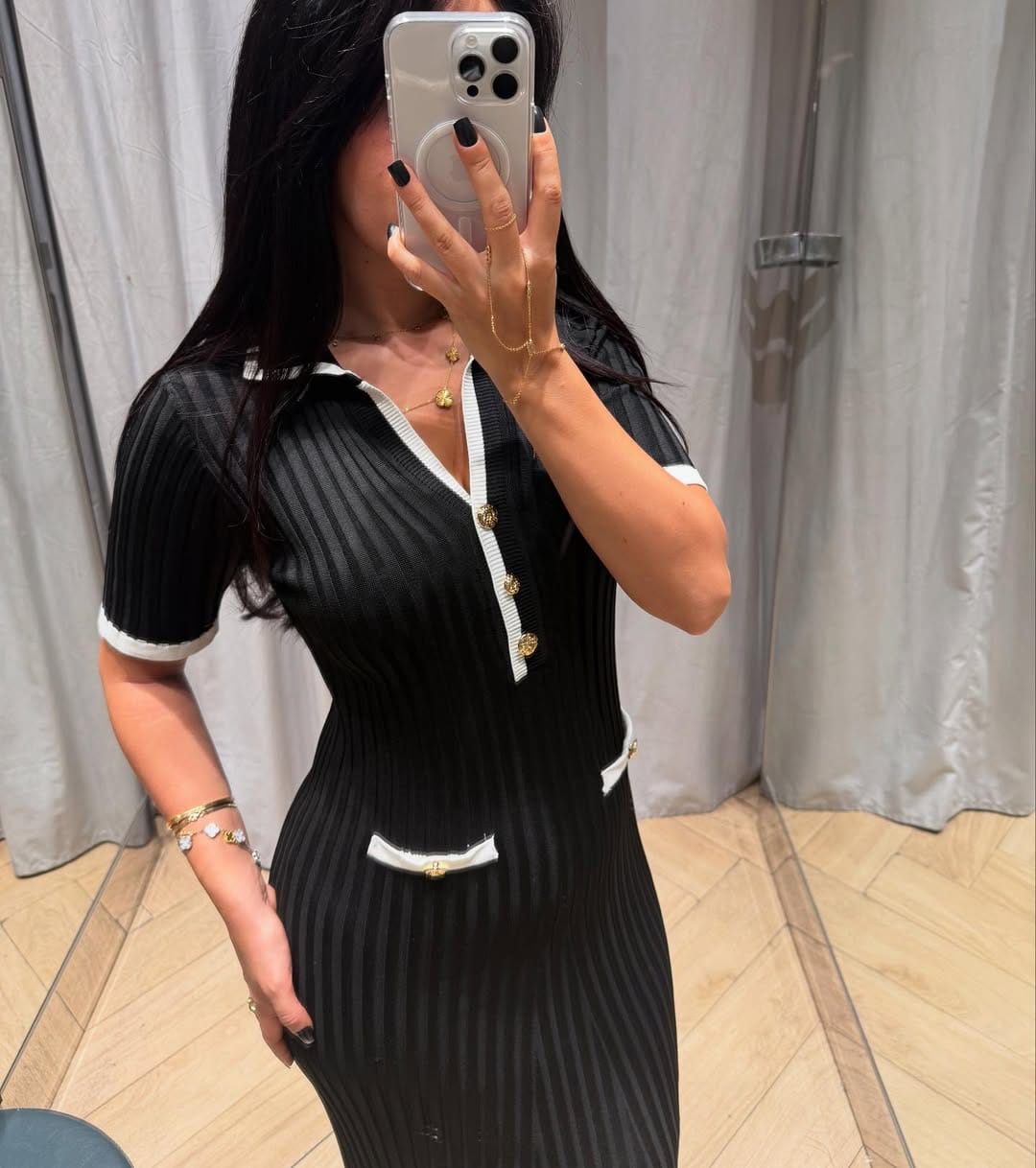 Robe avec perles