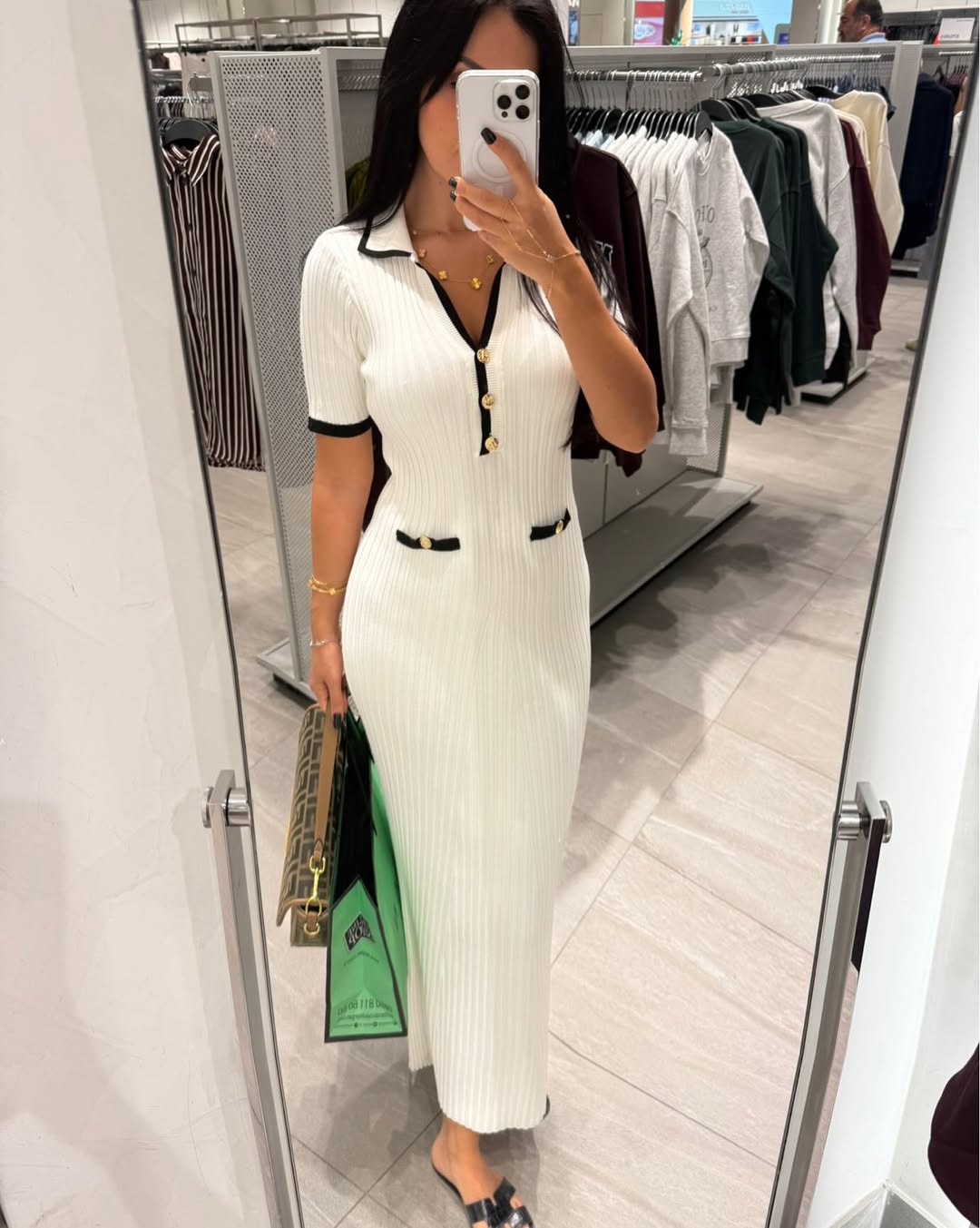 Robe avec perles